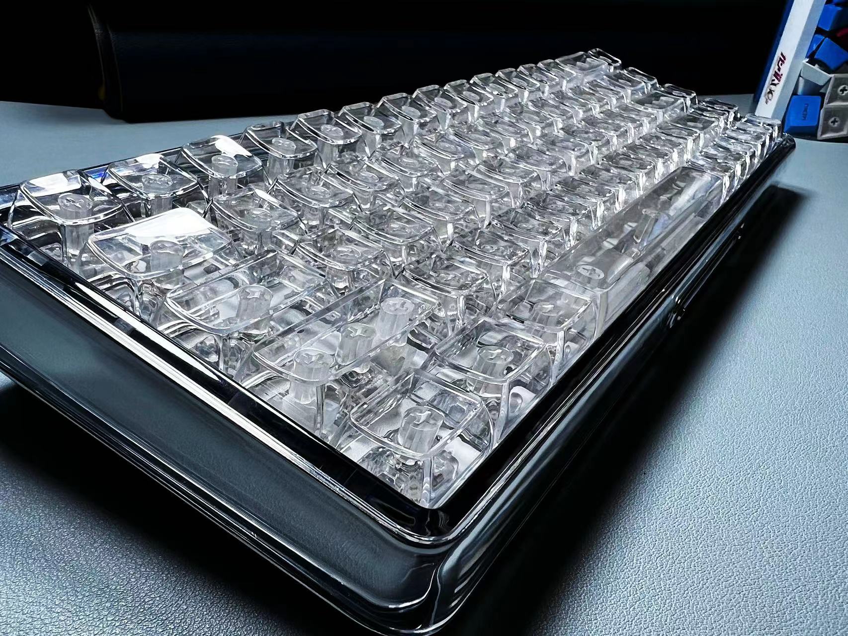 132 прозрачных кристаллических – обзор и цена Keyboard Gaming Transparent